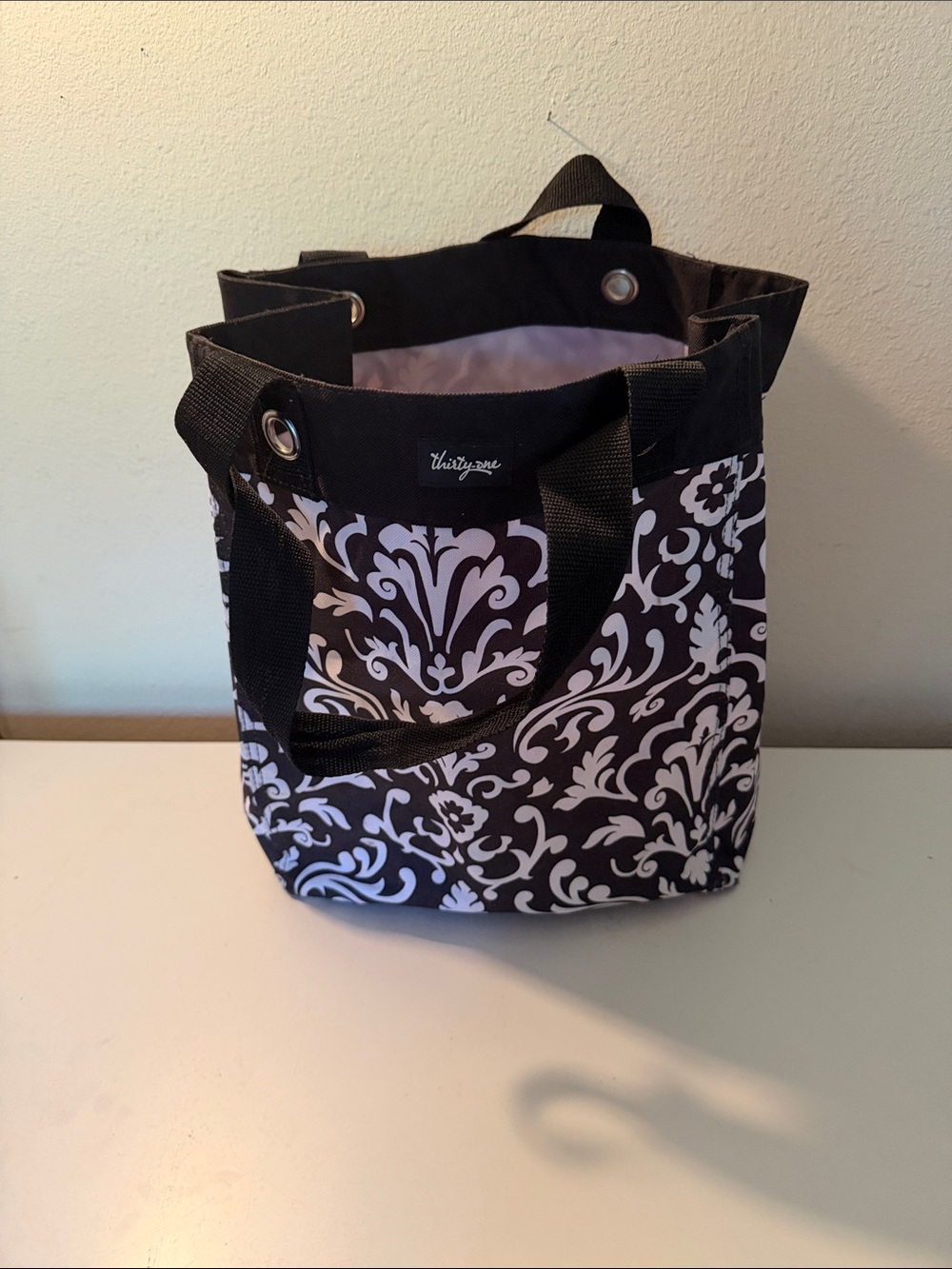 thirty-one Black and White Damask Everyday Tote